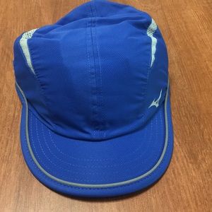 mizuno running hat